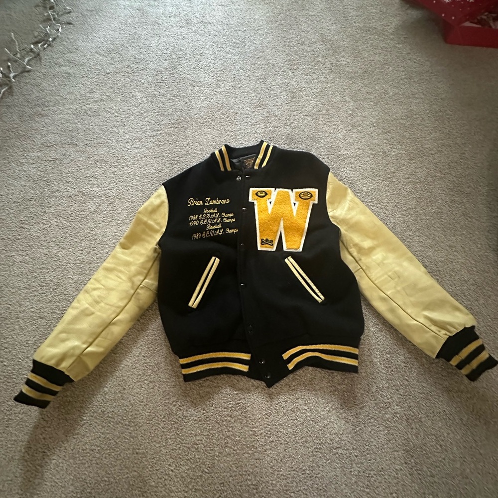 Old jacket - Picture 2 of 5